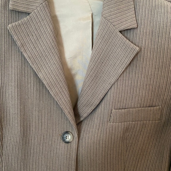 Gizmo suit size 42 used Color taupe - Picture 5 of 5